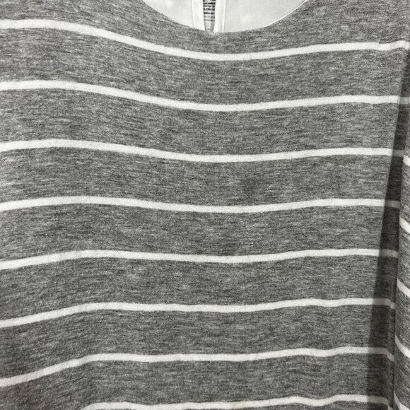 Alya Gray & White Striped Layered Sleeveless Top Size M - Picture 4 of 4